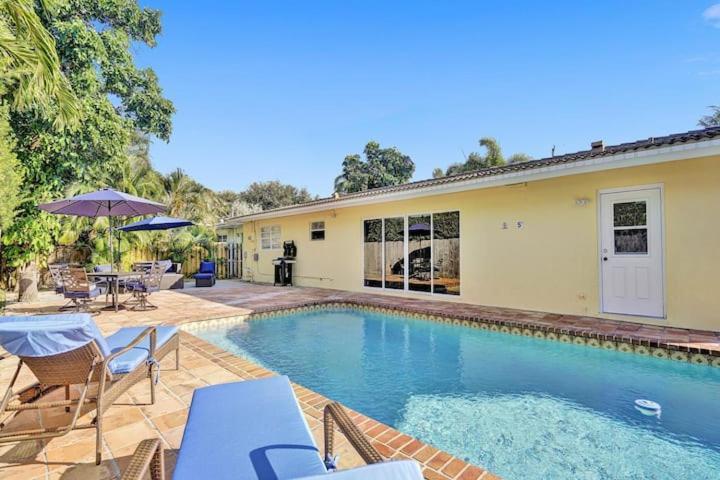 Beautiful 4 Bedrooms/Pool/Walk To Beach Дирфилд Бич Экстерьер фото