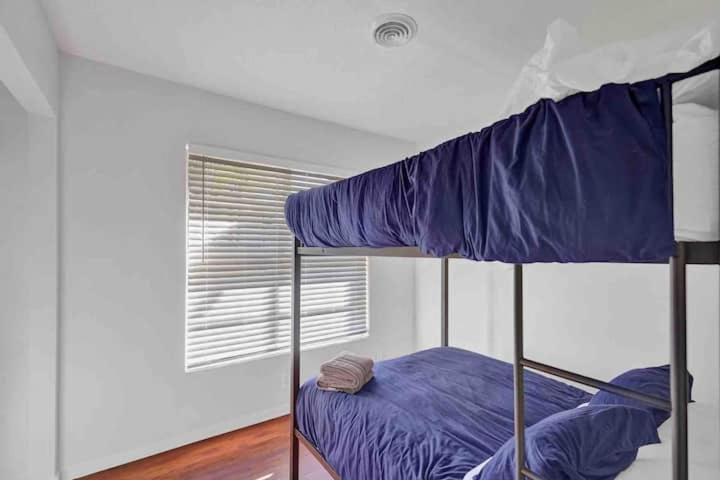 Beautiful 4 Bedrooms/Pool/Walk To Beach Дирфилд Бич Экстерьер фото