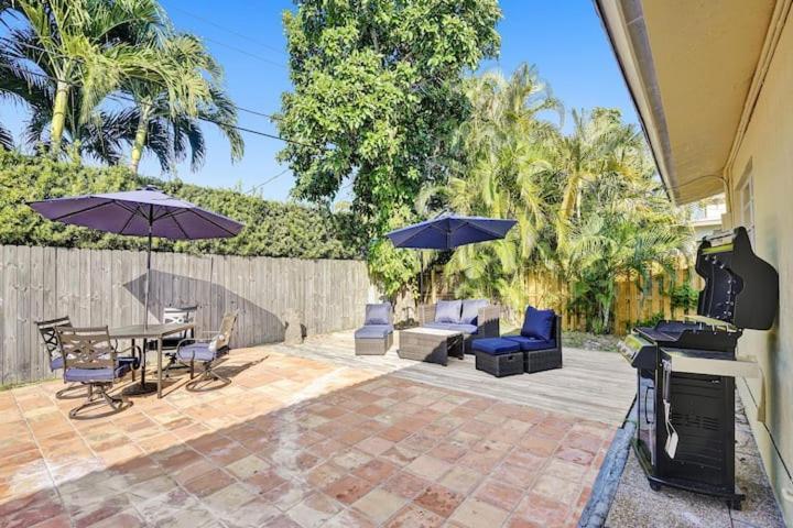 Beautiful 4 Bedrooms/Pool/Walk To Beach Дирфилд Бич Экстерьер фото